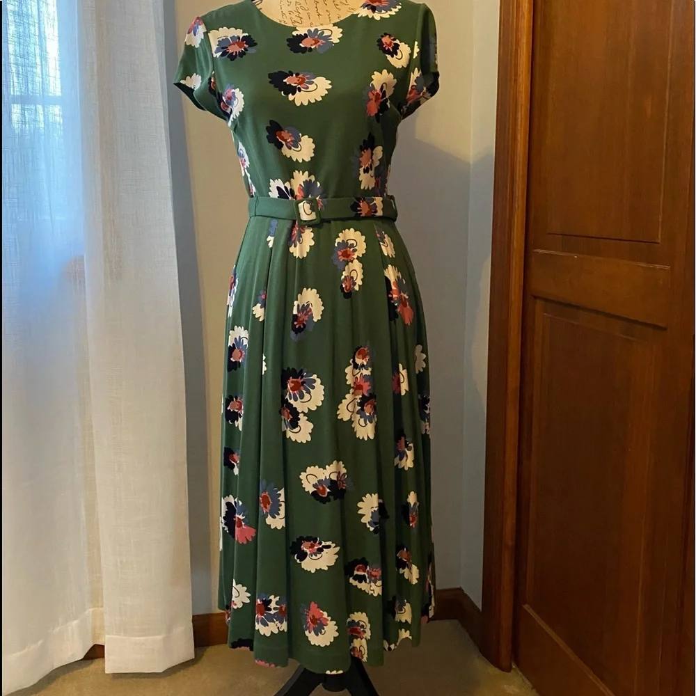 Beautiful Green Boden Knit dress - Picture 1 of 8